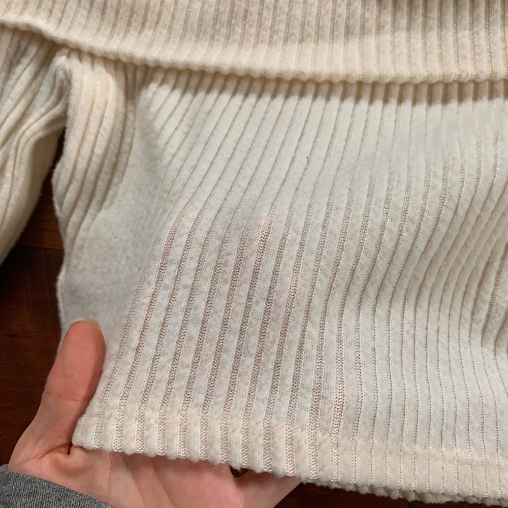 Off-the-Shoulder Top - Picture 3 of 3